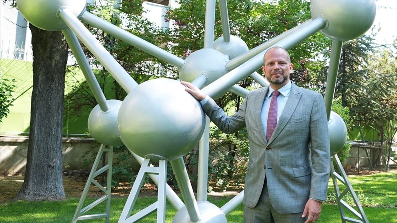 Belçika Savunma Bakanı Francken: Türkiye'nin Güvenliği Ön Planda