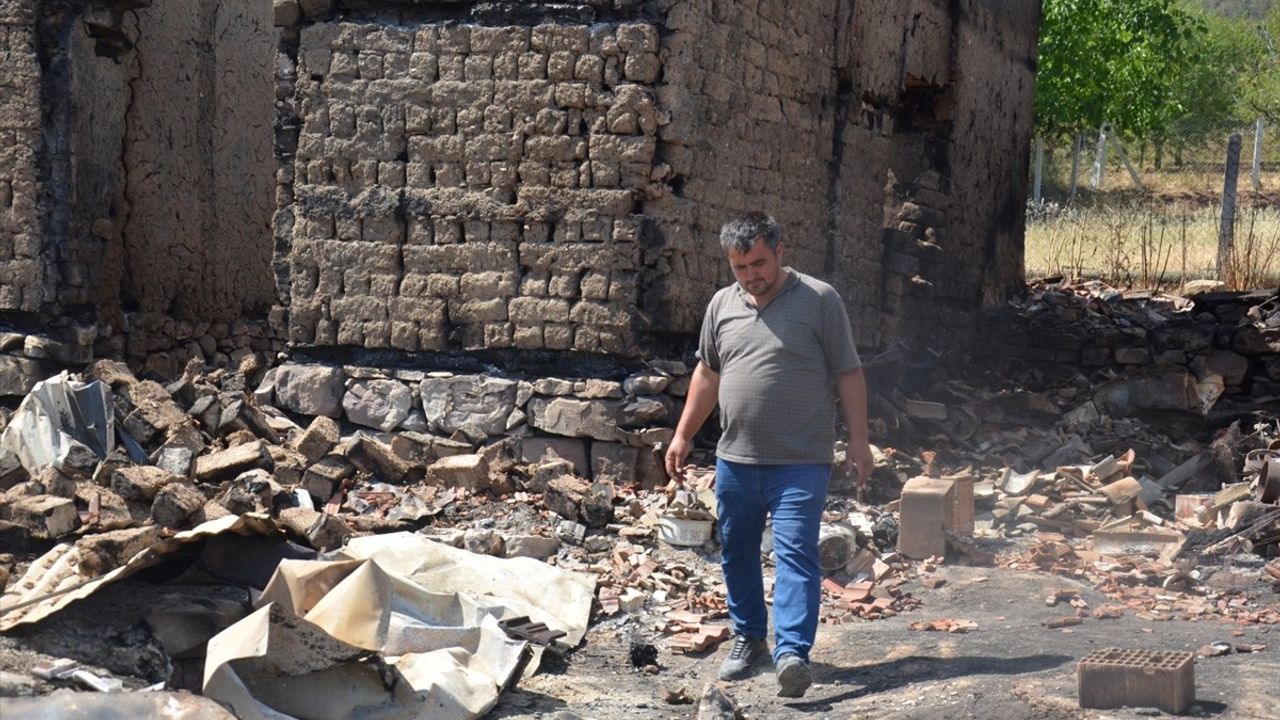 Bilecik'teki Orman Yangınında Evsiz Kalan Aileler Geçmişte de Benzer Acılar Yaşadı