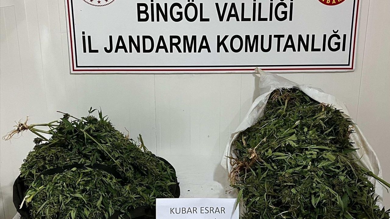 Bingöl'de Uyuşturucu Operasyonu: 17 Kilo 936 Gram Esrar Ele Geçirildi