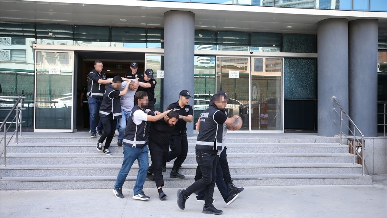 Bursa'da 'Çetkinler' Suç Örgütü Çökertildi: 17 Tutuklama