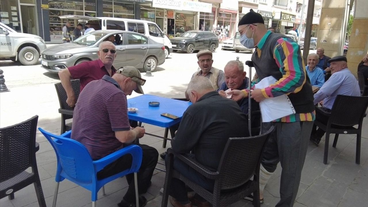 Çankırı'da Zabıta Ekiplerinden Sosyal Deney: 10 Dakikada 340 Lira Toplandı