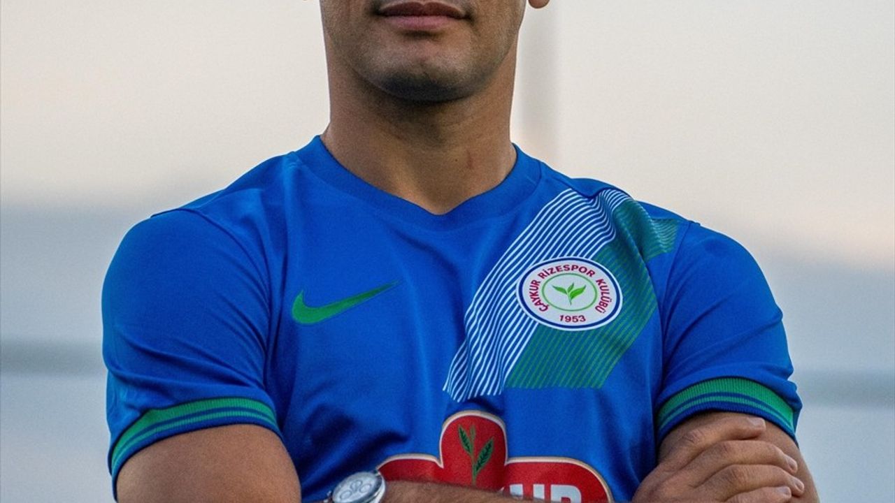 Çaykur Rizespor, Qazim Laçi ile 3 Yıllık Sözleşme İmzaladı