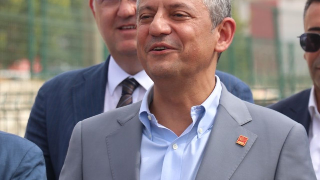 CHP Genel Başkanı Özgür Özel, Kocaeli Ceza İnfaz Kurumları'nı Ziyaret Eti ve Yargı Süreçlerine Dair Değerlendirmelerde Bulundu