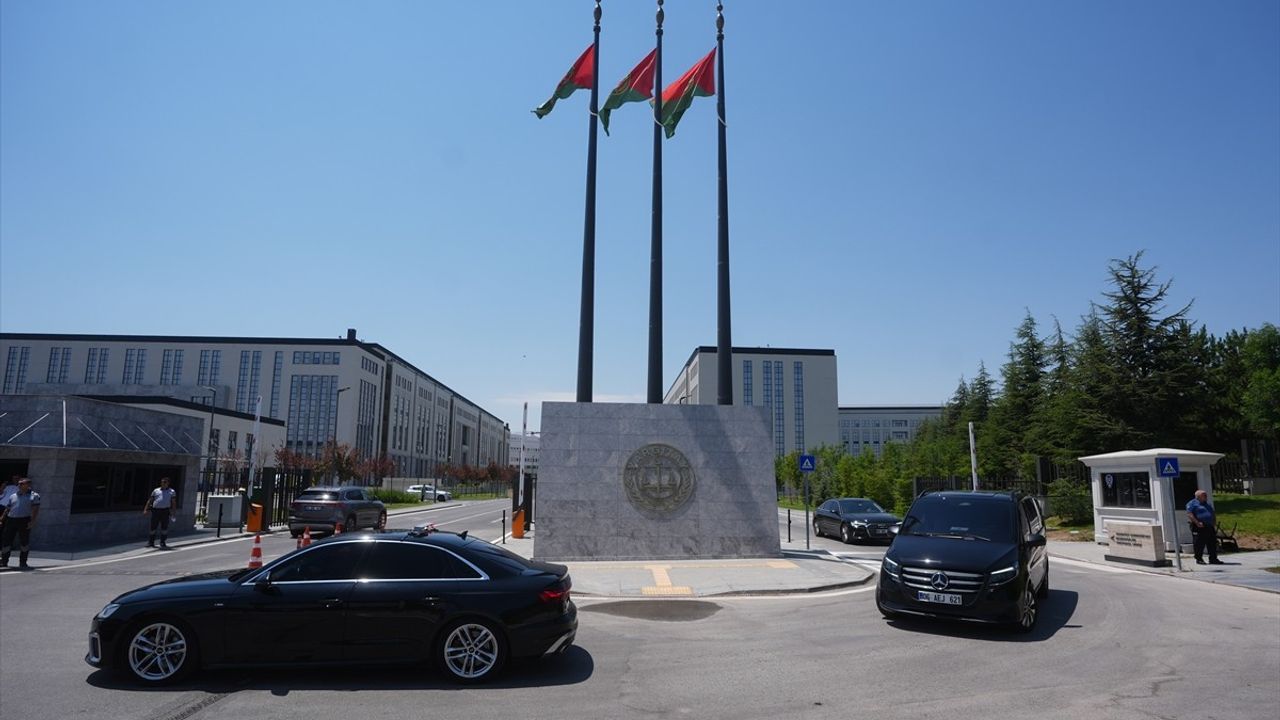 CHP Genel Başkanı Özgür Özel, Yargıtay Cumhuriyet Başsavcısı Muhsin Şentürk'ü Ziyaret Etti