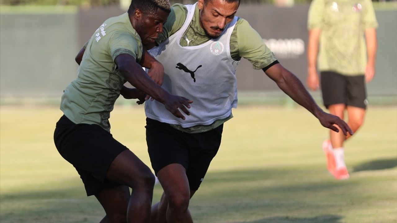 Corendon Alanyaspor, 2025-2026 Sezonu Hazırlıklarını Sürdürüyor