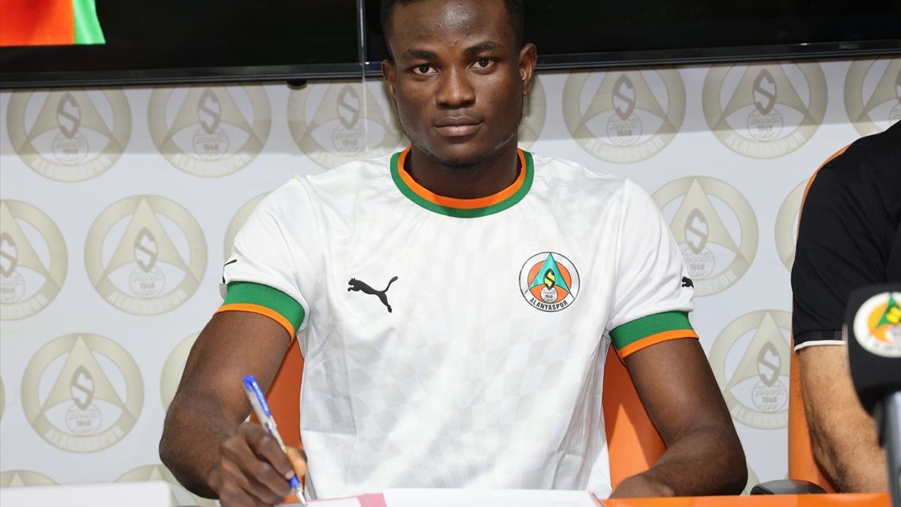 Corendon Alanyaspor, İki Yeni Oyuncu ile Kadrosunu Güçlendirdi