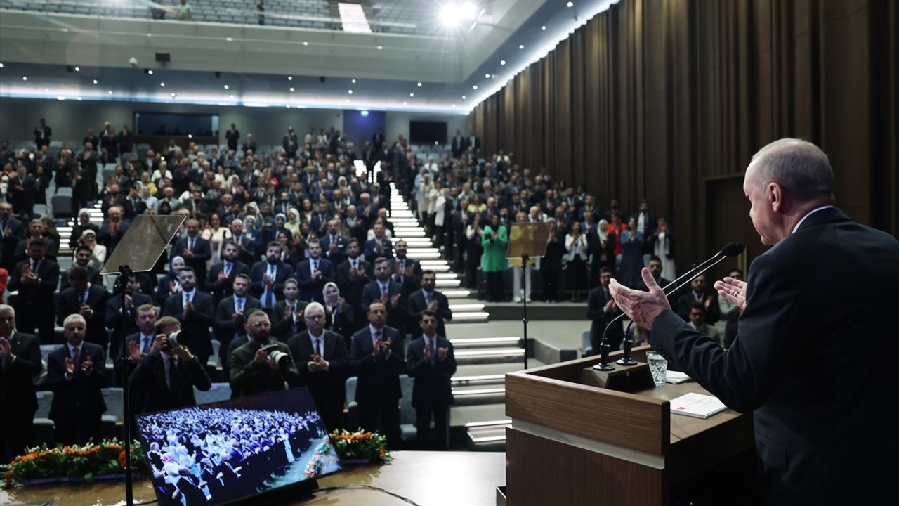 Cumhurbaşkanı Erdoğan, Yaz Dönemi Çalışmaları Hakkında Bilgi Verdi