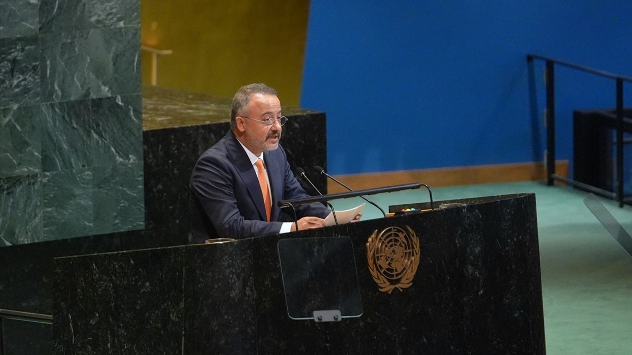 Dışişleri Bakan Yardımcısı Yılmaz, İsrail'in Gazze'deki Soykırımını Kınadı