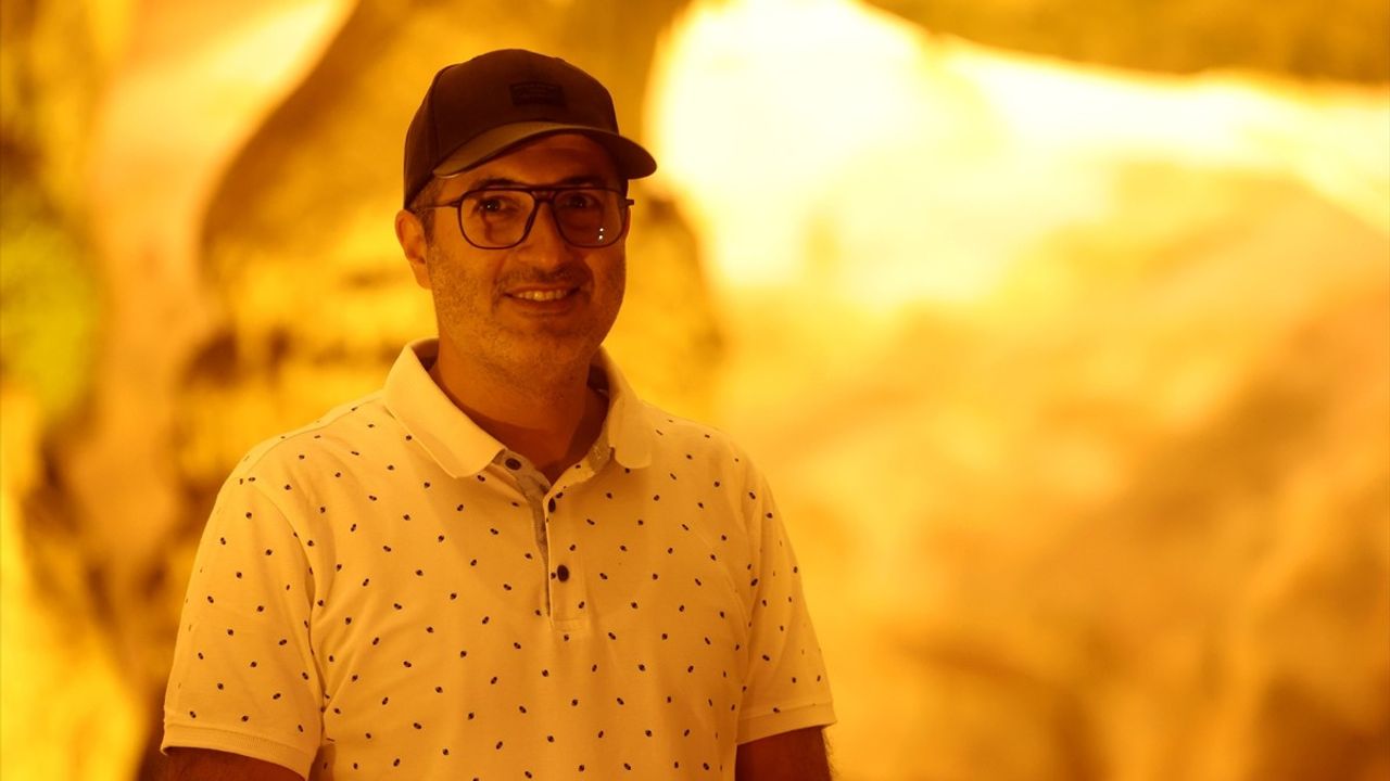 Dupnisa Mağarası Ziyaretçilerini Serinliğiyle Cezbediyor