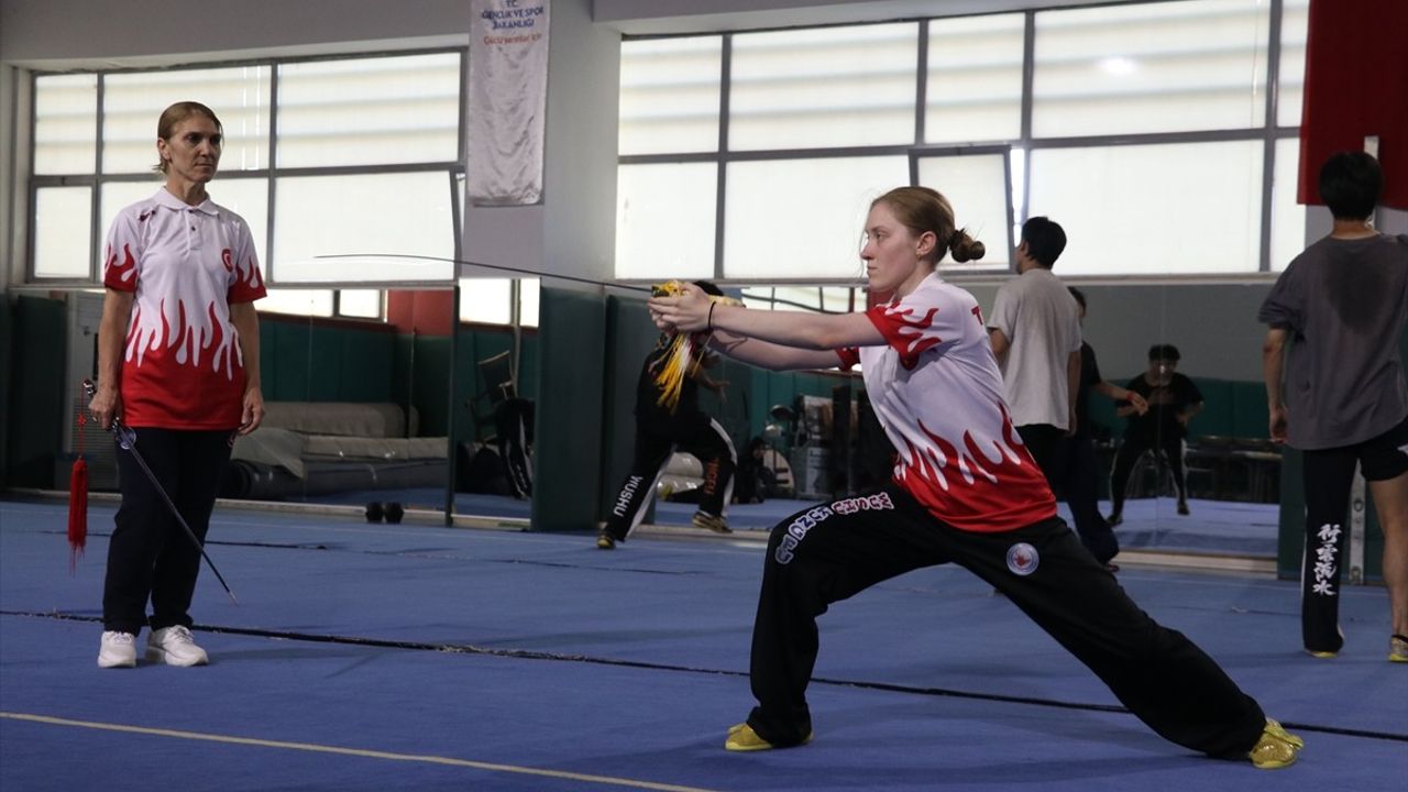 Ecrin ve Ceylin Çokhamur: Wushu İkizleri Dünya Şampiyonluğu Hedefliyor