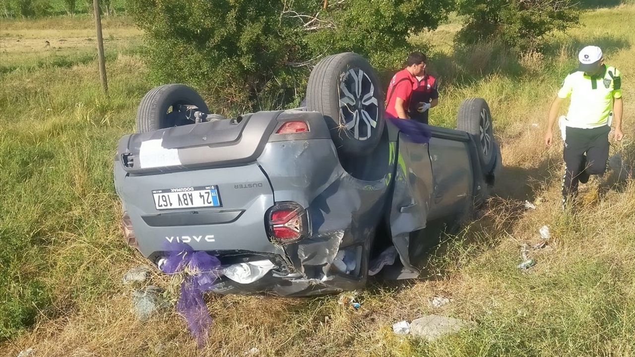 Erzincan'da Devriğin Otomobil Kazasında 1 Ölü, 4 Yaralı