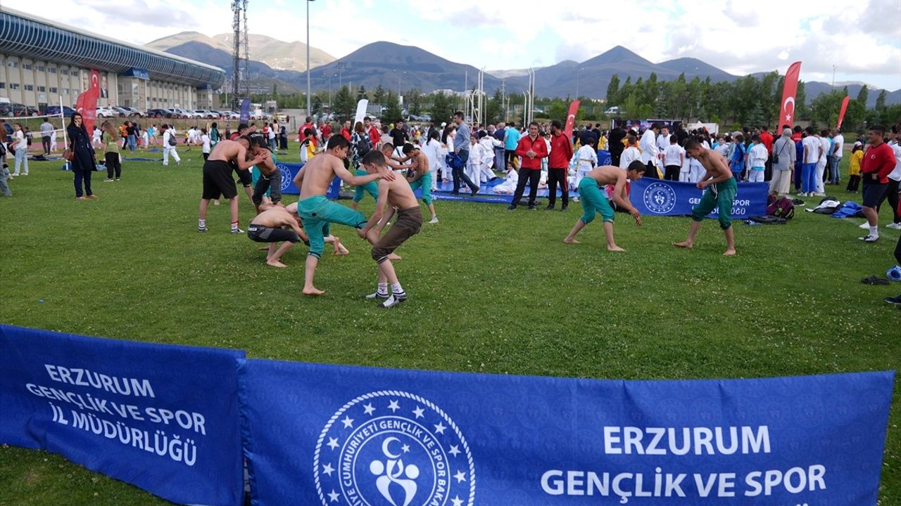 Erzurum'da 2 Bin 500 Çocuk Yaz Spor Okullarında Eğlenecek