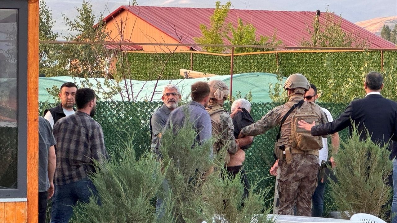 Erzurum'da Cinayet Zanlısı ve Üç Şüpheli İHA Destekli Operasyonla Yakalandı