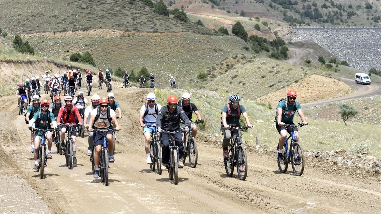 Erzurum'da Uluslararası Palanekstrem Rotamız Macera Yarışması Devam Ediyor