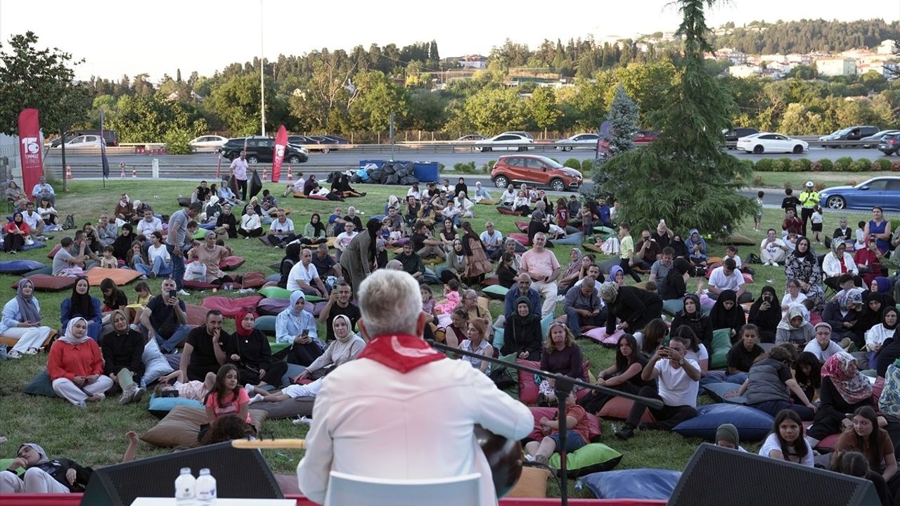 Esat Kabaklı, Hafıza 15 Temmuz Müzesi'nde Konser Verdi