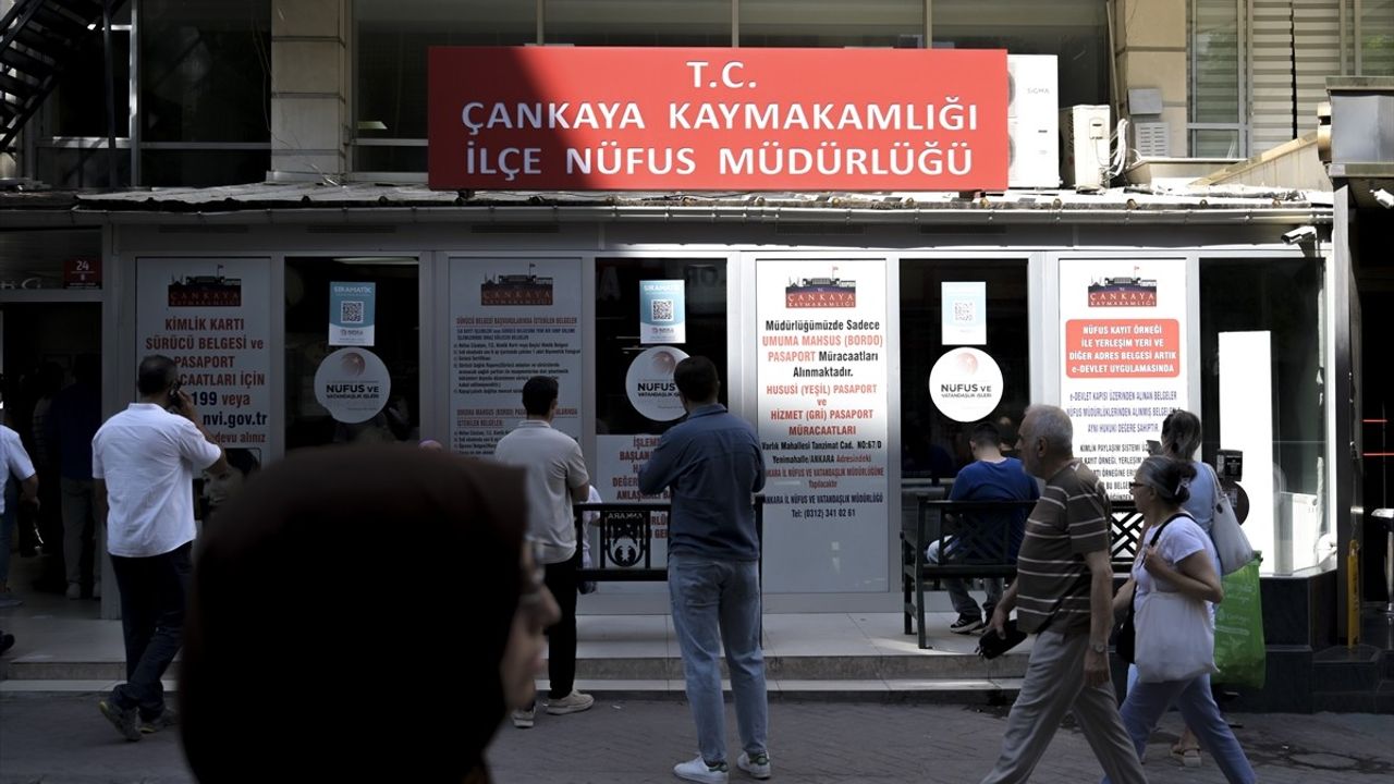 Eski Tip Ehliyetlerin Yenilenmesi İçin Son Gün