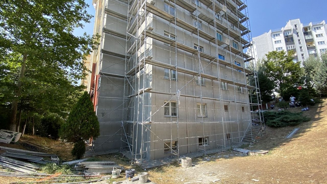 Eskişehir'de İnşaat İşçisi Yüksekten Düşerek Hayatını Kaybetti