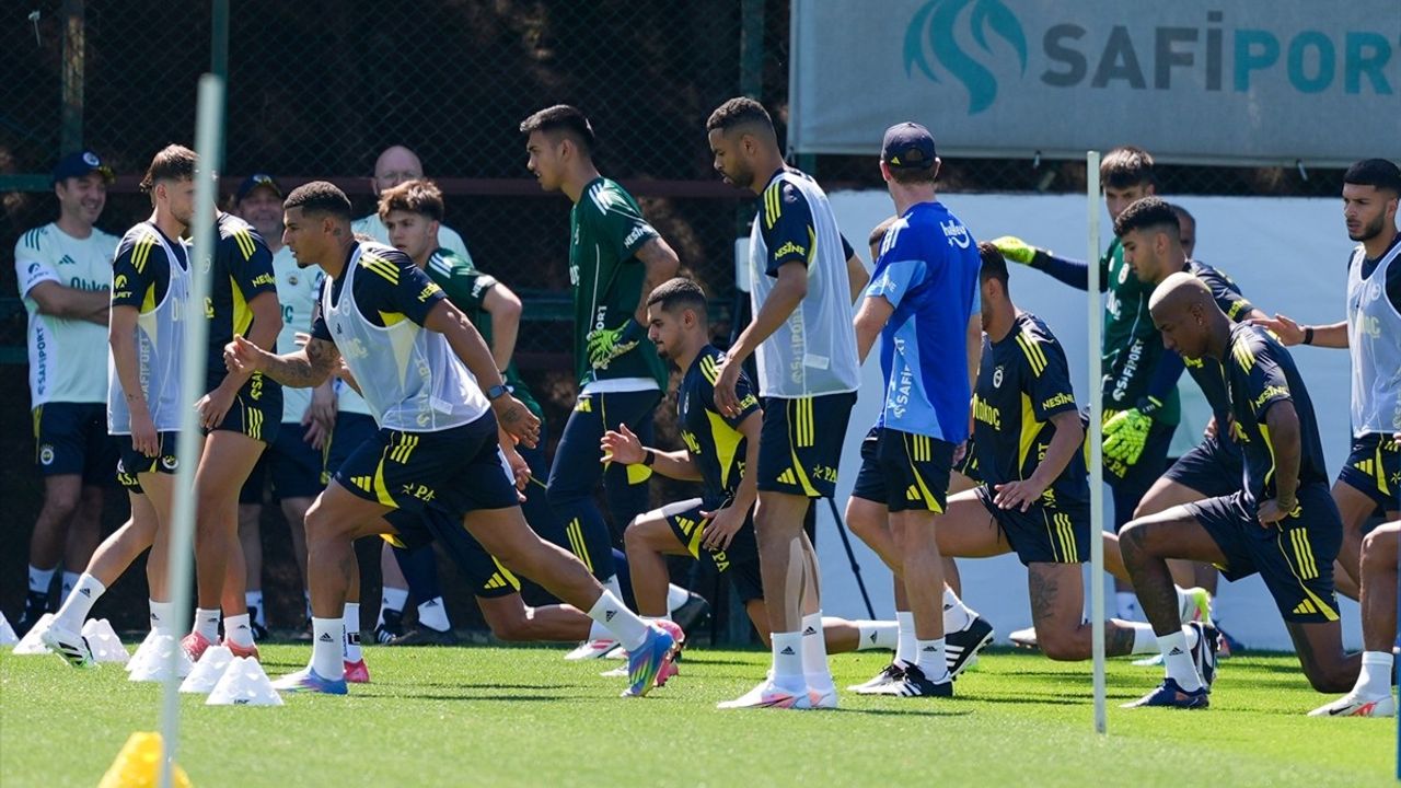 Fenerbahçe, 2025-2026 Sezonunun İlk Antrenmanını Gerçekleştirdi