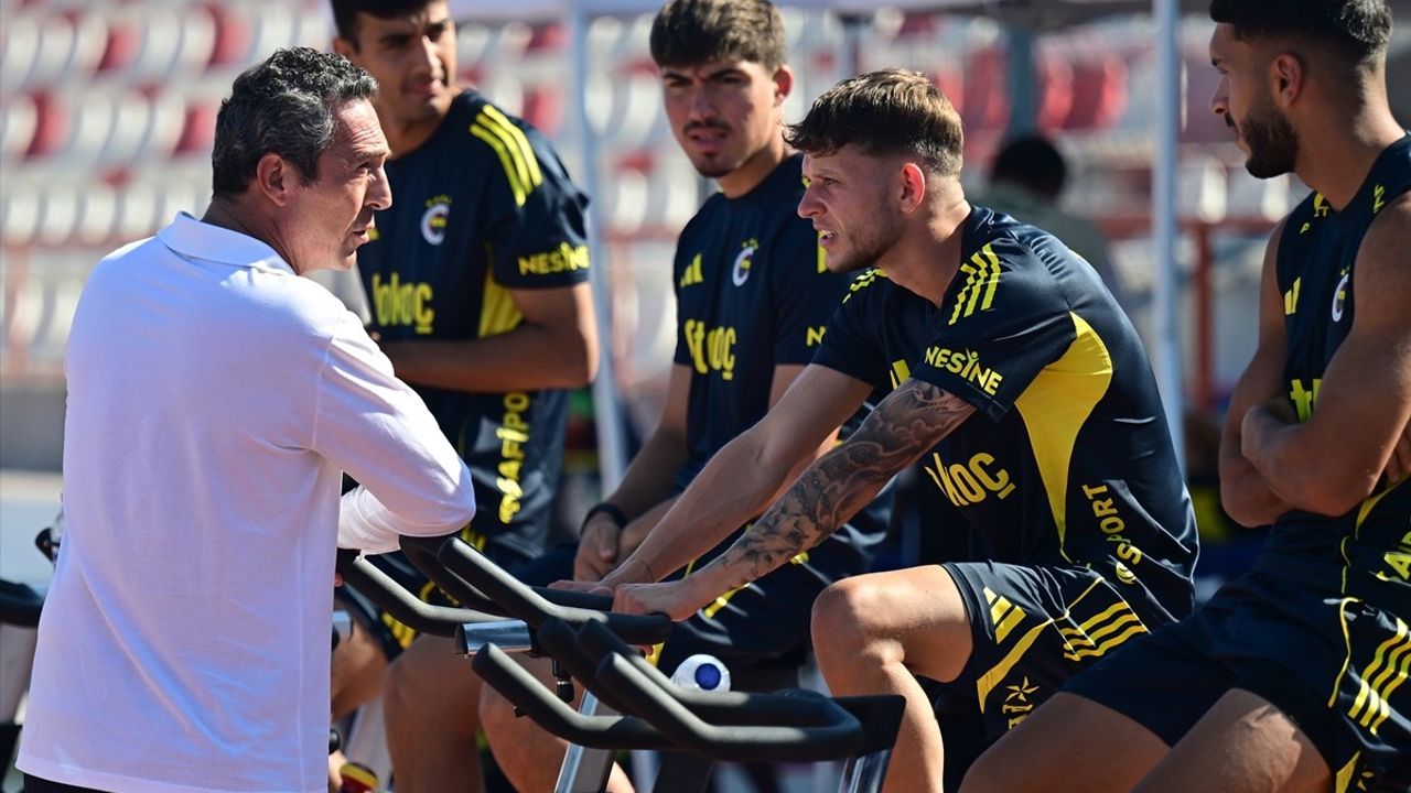 Fenerbahçe, Portekiz Kampında Hazırlıklarını Sürdürüyor