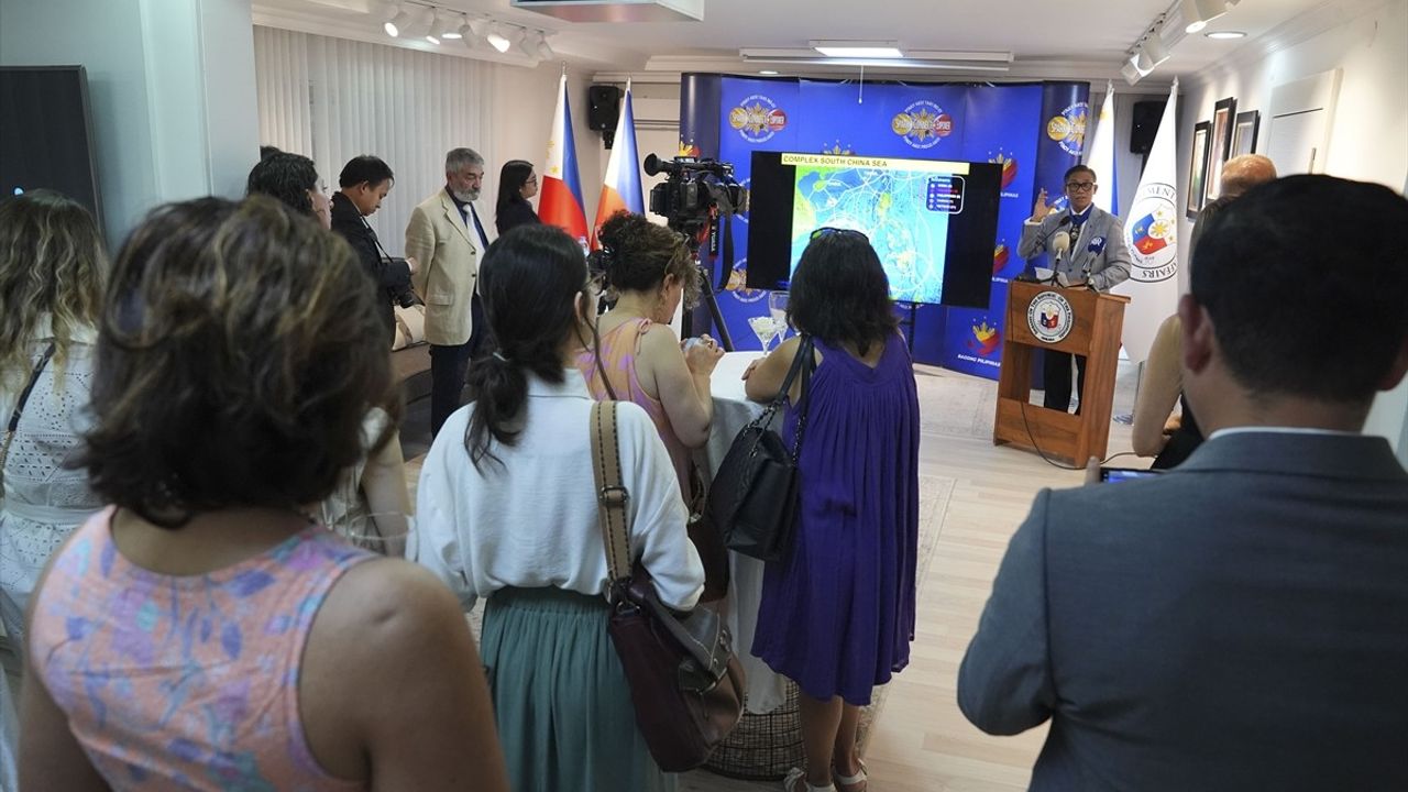 Filipinler Büyükelçiliği'nden 'Tahkimin Yüzleri' Sergisi Açılışı