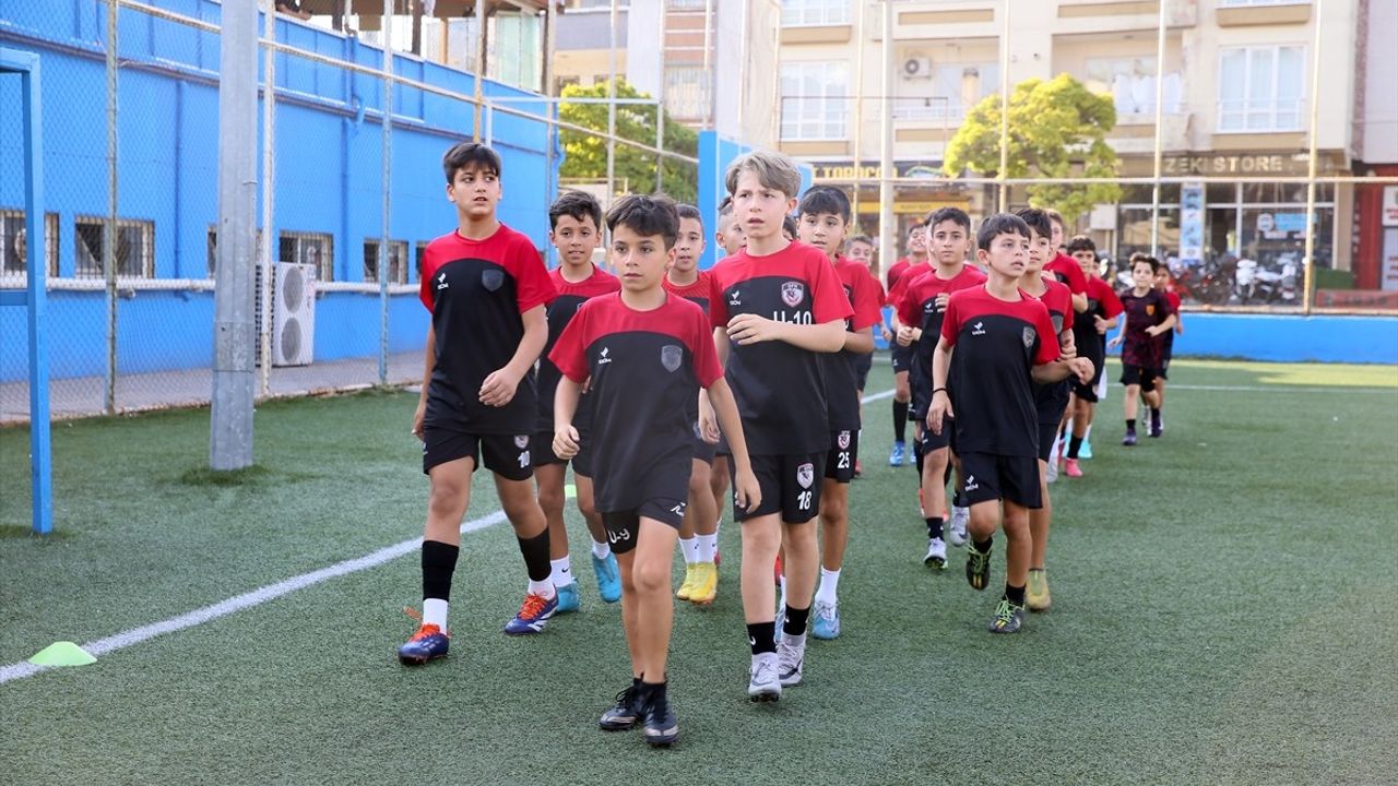 Gaziantep FK, Futbol Akademisi Kurma Çalışmalarını Sürdürüyor