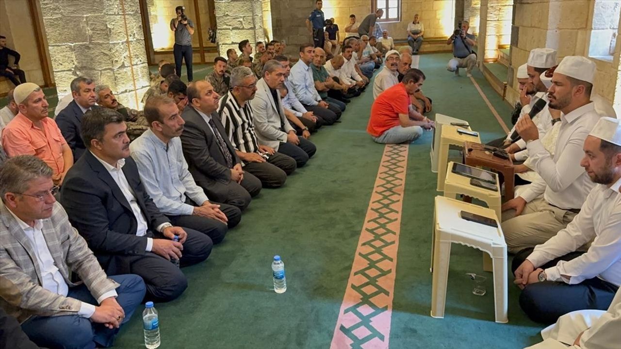 Gaziantep ve Çevre İllerde 15 Temmuz İçin Mevlit Programları Düzenlendi