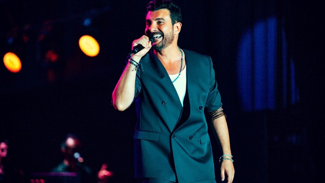 Gökhan Tepe, Van Kültür Yolu Festivali'nde Hayranlarıyla Buluştu