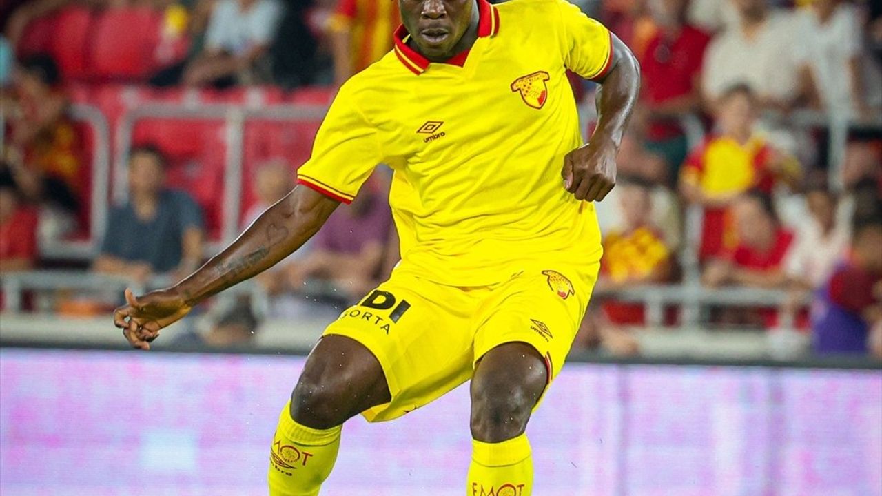 Göztepe, Antalyaspor'u 1-0 Yenerek Hazırlık Maçına İyi Başladı