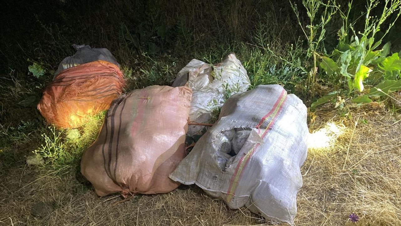 Hakkari Yüksekova'da 121 Kilogram Uyuşturucu Ele Geçirildi