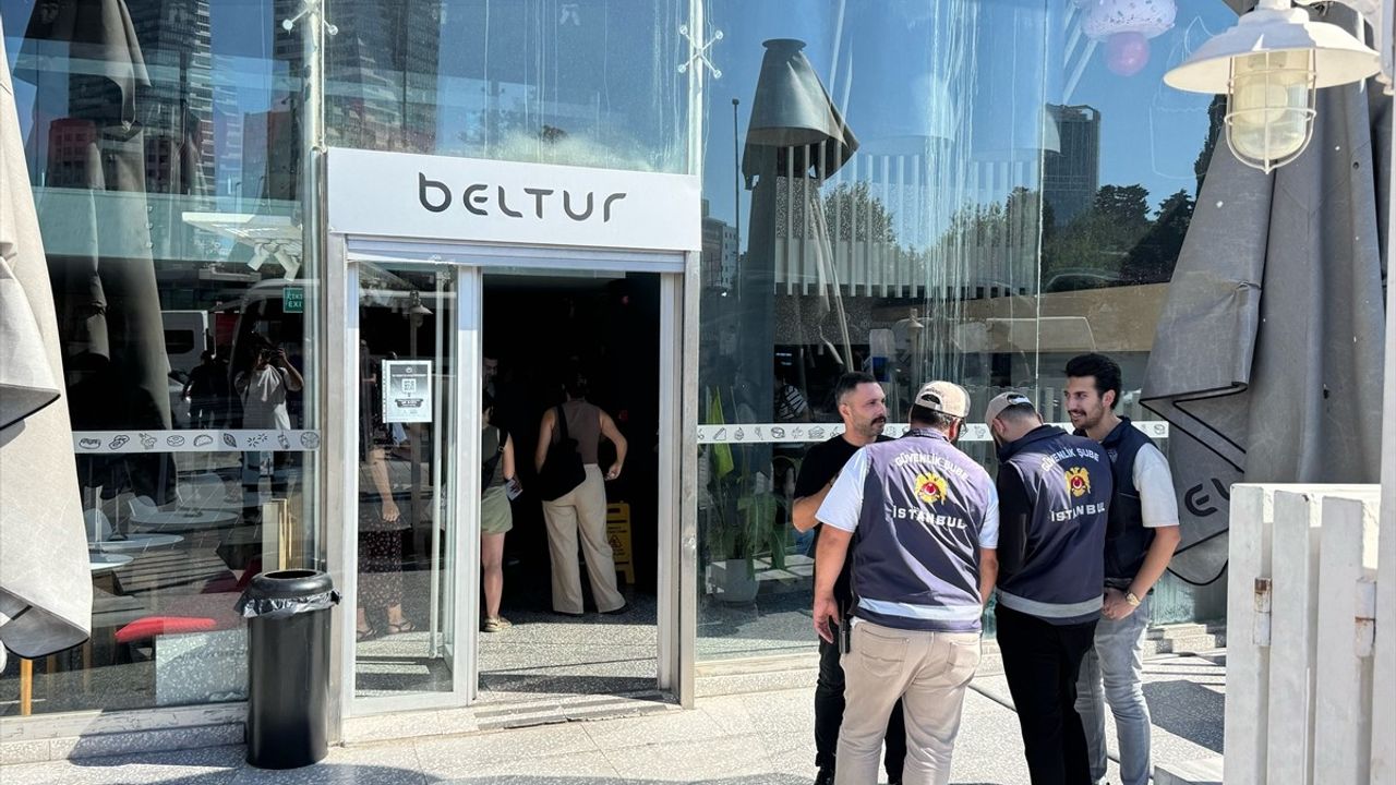 İBB iştiraki BELTUR AŞ'de İşten Çıkarılan Çalışanlardan Oturma Eylemi