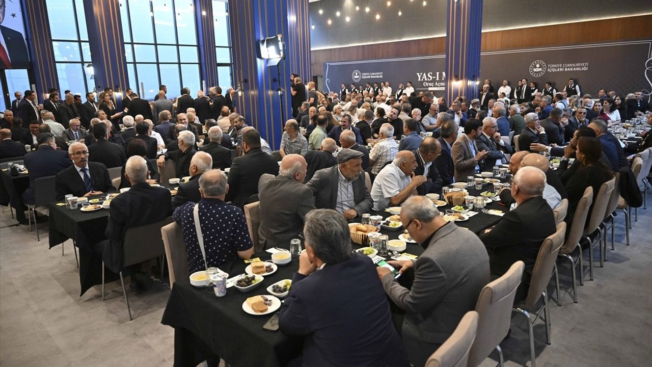 İçişleri Bakanı Ali Yerlikaya, Muharrem Ayı'nda Birlik ve Kardeşlik Vurgusu Yaptı