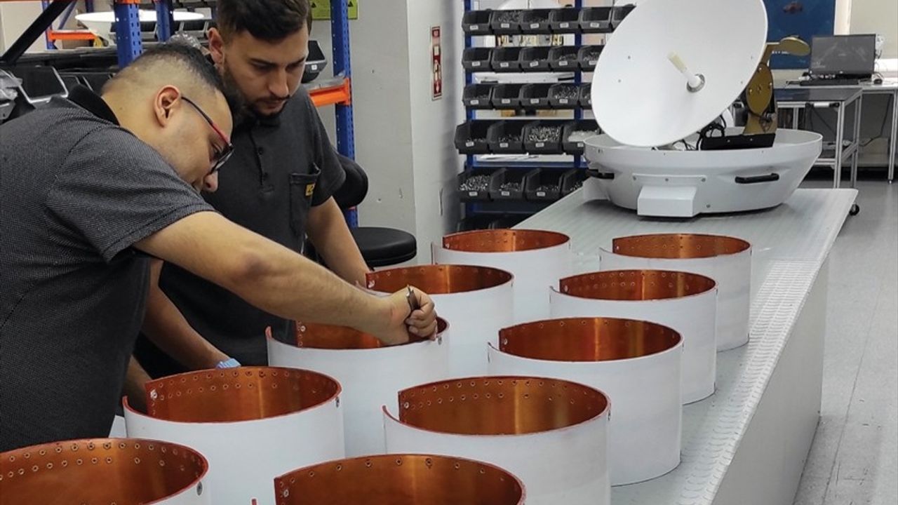 IDEF 2025'e Doğru: SİHA'ların Gemi Operasyonları İçin Geliştirilen Yeni Yer Veri Terminali Anteni