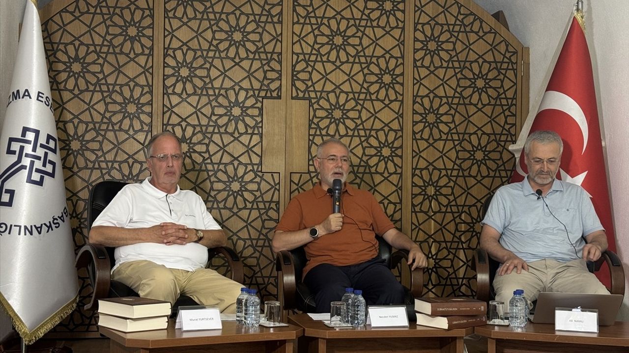 İsmail Hakkı Bursevi, vefatının 300. yılında anıldı