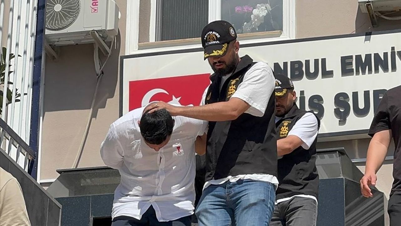 İstanbul'da Dolandırıcılık Yapan Üç Şüpheli Tutuklandı