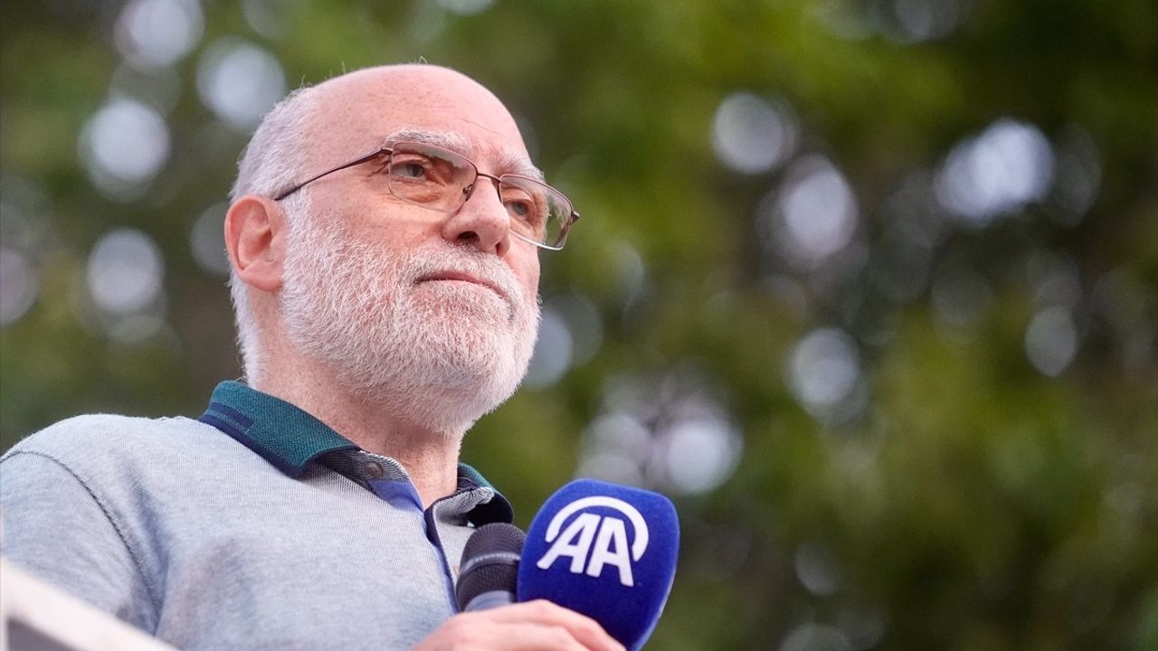 İstanbul'da "Katliama Alışma, Gazze'yi Unutma" Eylemi Düzenlendi