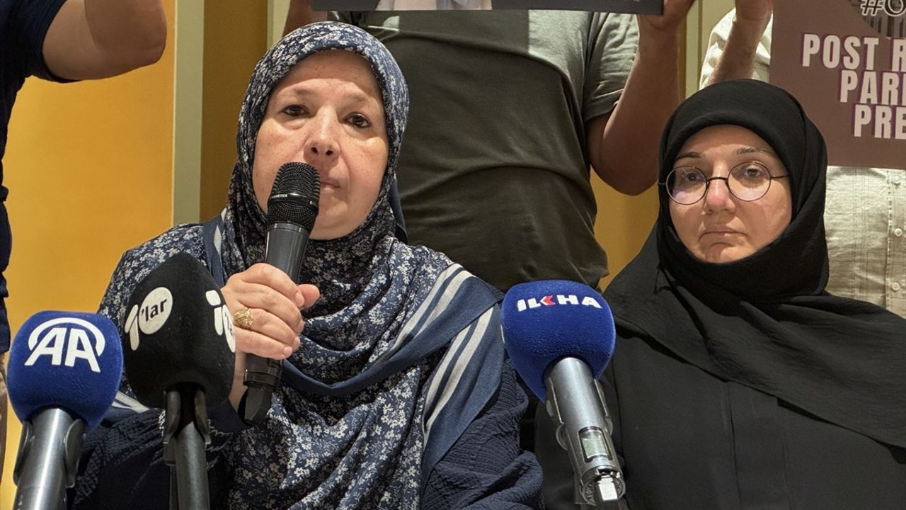 İstanbul'da Mısır Cezaevlerinde Kalan Mahkumlar İçin Basın Toplantısı Düzenlendi