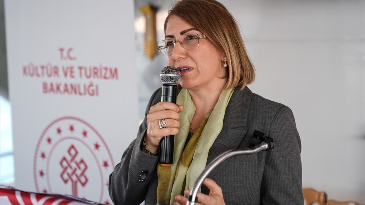 İstanbul'da Şehit Aileleri ve Gaziler İçin Gemi Turu Düzenlendi