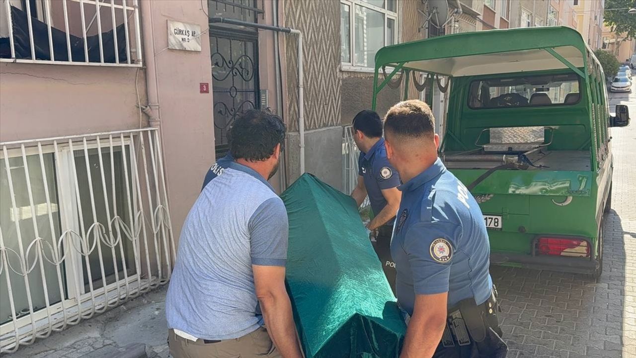 İstanbul Üsküdar'da Akrabalar Arasında Kavgada Bir Kişi Öldü