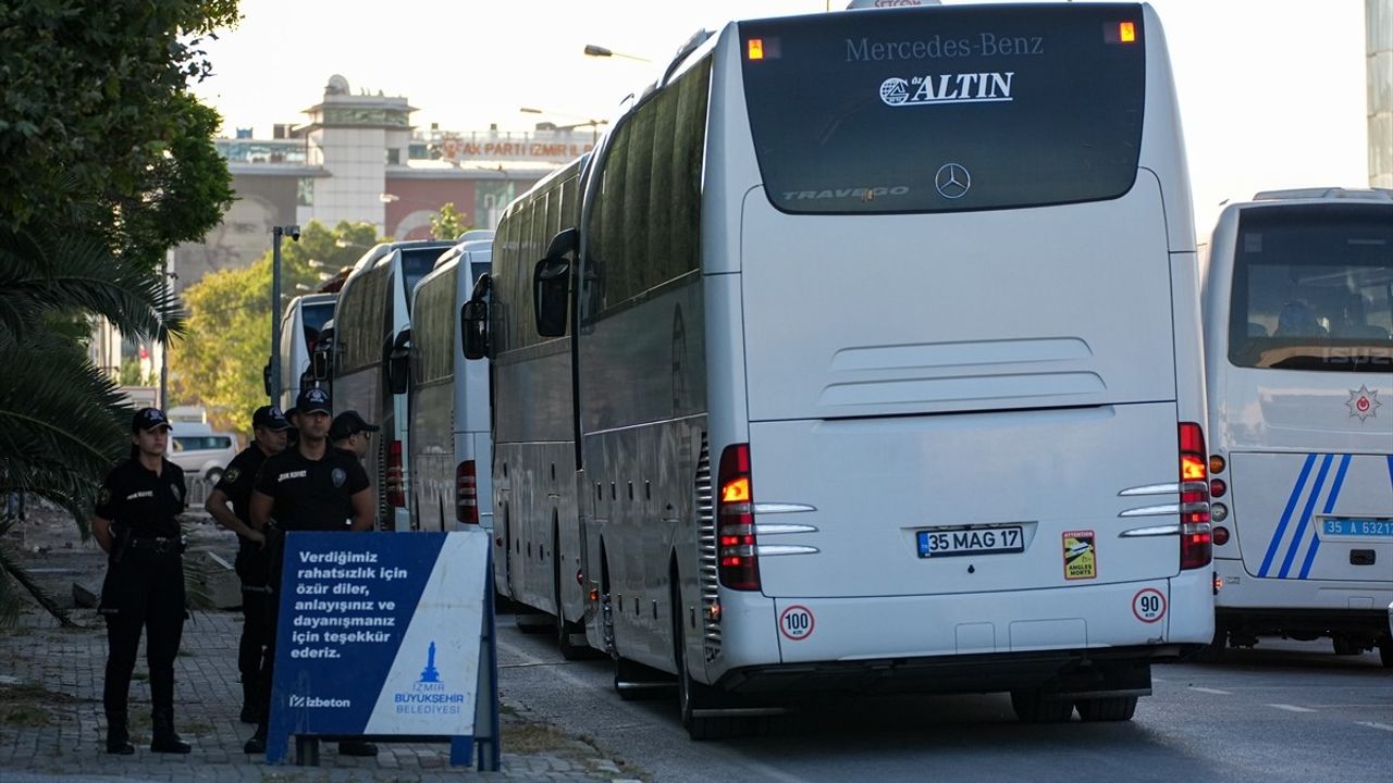 İzmir Büyükşehir Belediyesi'ne Yönelik Yolsuzluk Soruşturmasında 119 Şüpheli Adliyeye Sevk Edildi