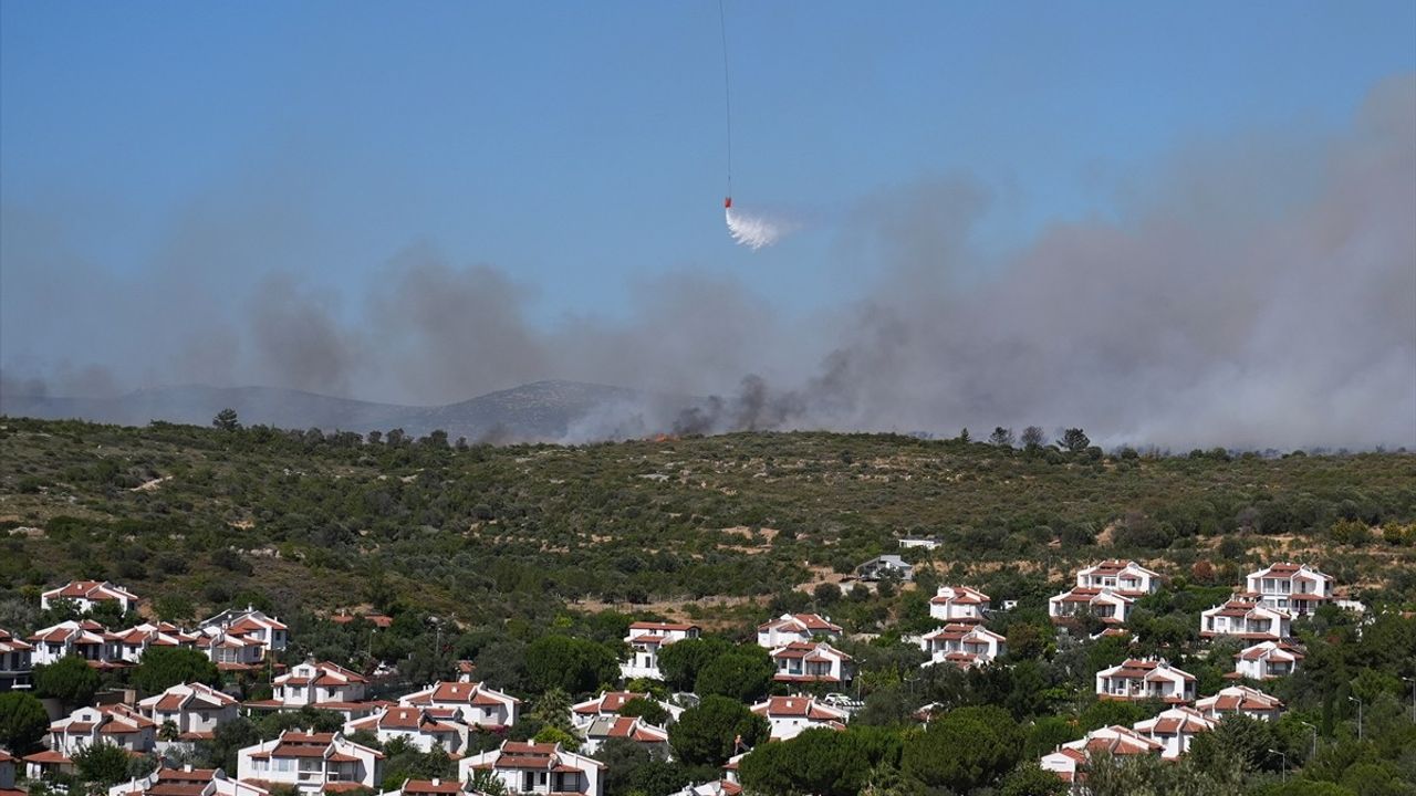 İzmir Valisi Elban, Çeşme'deki Yangınla İlgili Açıklamada Bulundu