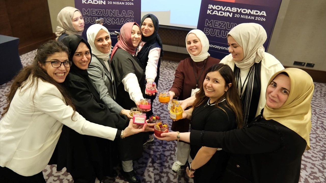 Kadın Girişimciler İçin 9. İnovasyonda Kadın Programı Girişimcilik Kampı Başvuruları Açıldı