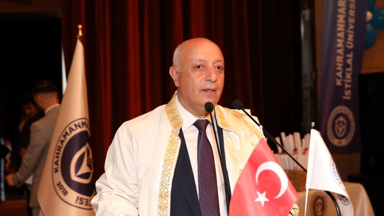 Kahramanmaraş İstiklal Üniversitesi'nde Mezuniyet Töreni