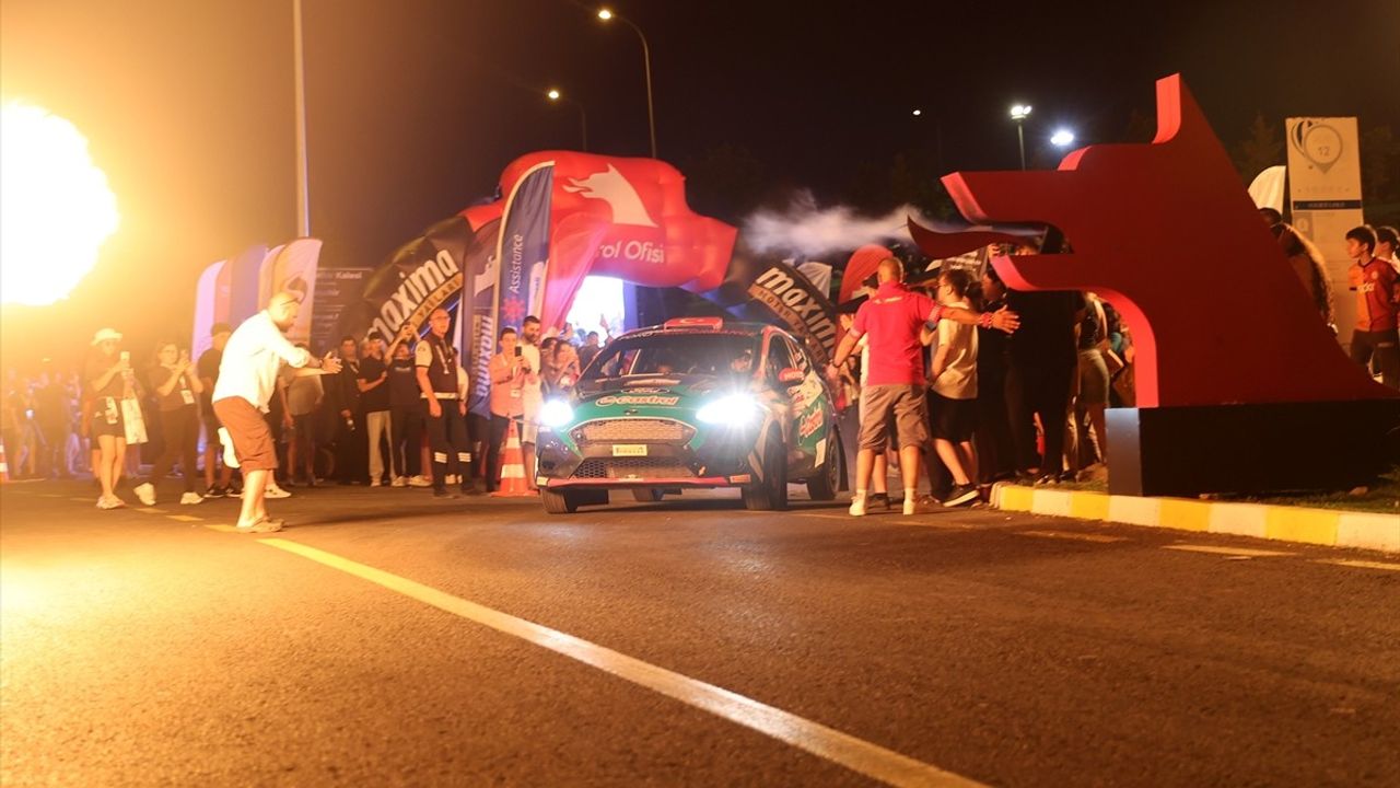 Kapadokya Rallisi Öncesi Start Seremonisi Gerçekleşti