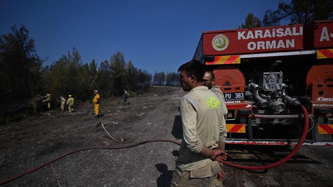 Karabük'te Orman Kahramanları 6 Gündür Alevlerle Mücadele Ediyor