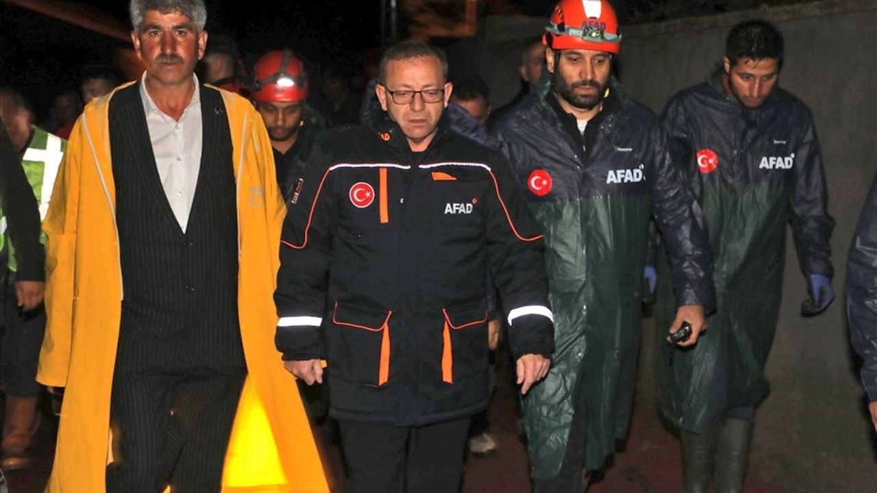 Kars'ta Şiddetli Dolu ve Sağanak Sel Hasarına Neden Oldu