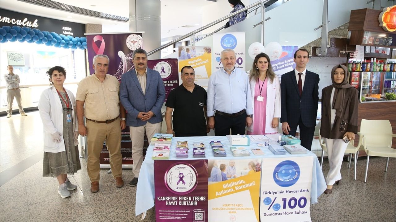 Kastamonu'da 'Dumansız Türkiye' Projesi Kapsamında Sigara Zararları Anlatıldı