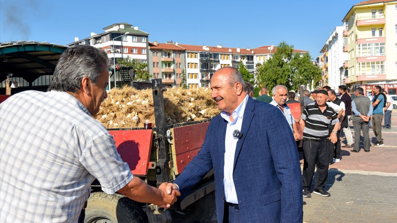 Kastamonu'da Taşköprü Sarımsak Pazarı Açıldı