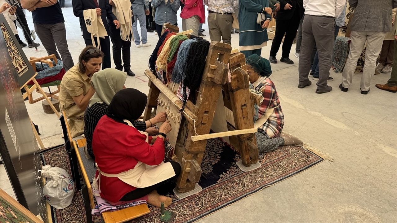 Kayseri'de Anadoludakiler Pazarı Açıldı