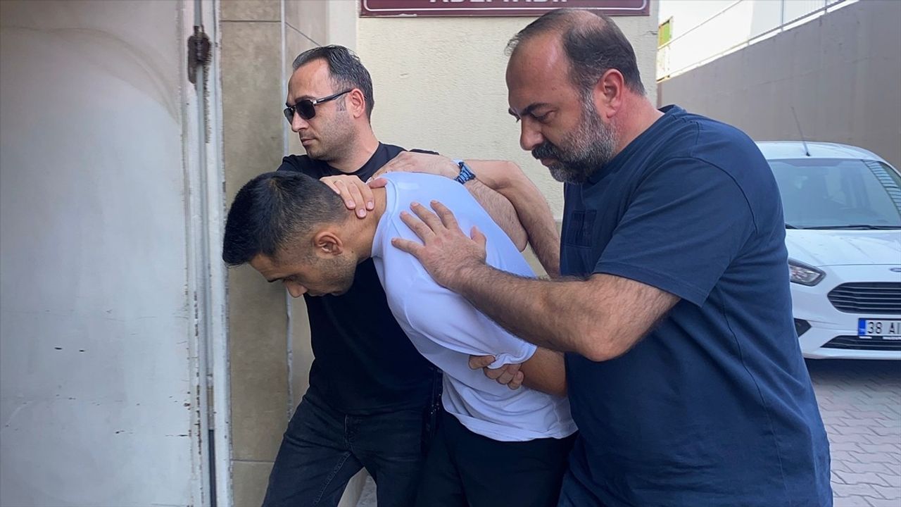 Kayseri'de Camide Bıçaklama Olayında Şüpheli Adliyeye Sevk Edildi