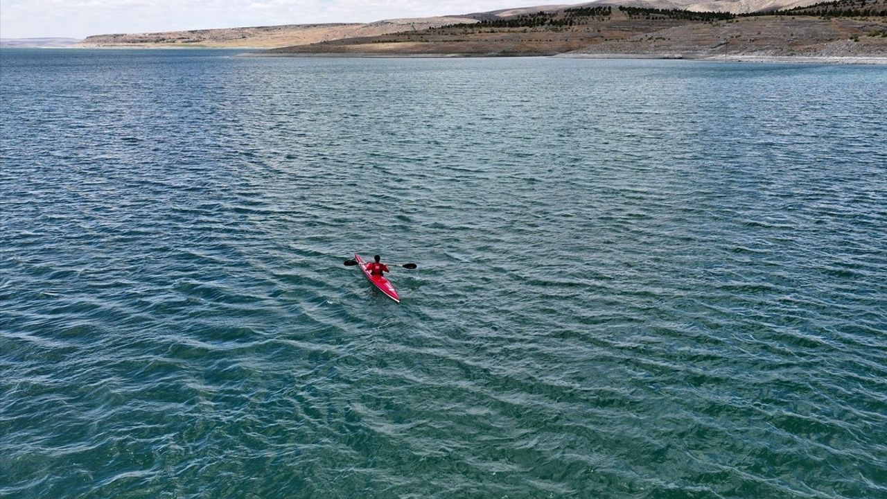 Kayseri'nin İlk Lisanslı Kano Takımı, Durgunsu Kano Türkiye Şampiyonası'na Hazırlanıyor
